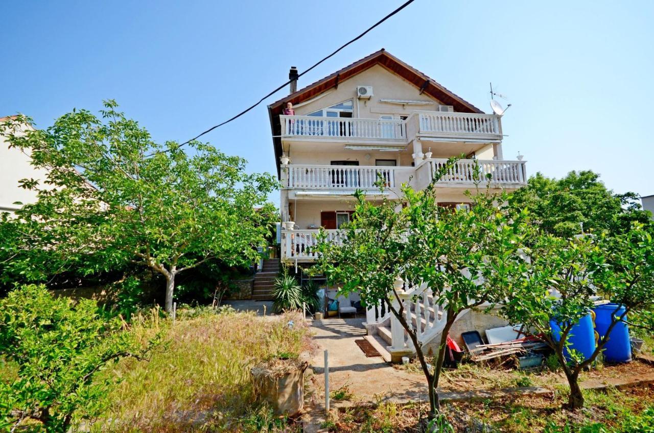 Apartment Branislava Рогозница Екстериор снимка
