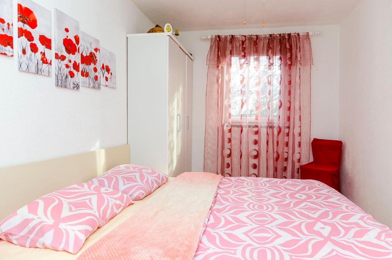 Apartment Branislava Рогозница Екстериор снимка